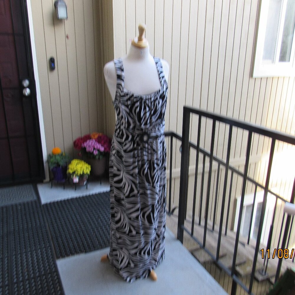 #428  WOMAN'S LONG ZEBRA PRINT DRESS  (SIZE 18)